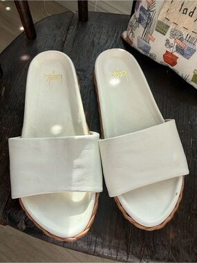 Beek Gallito Slide - white|Tan braided edging Sz 8